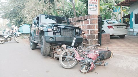 Shrivardhan road accident