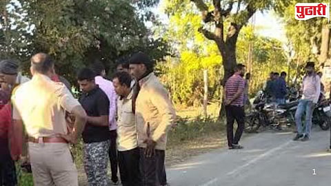 Morshi Varud road truck bike collision