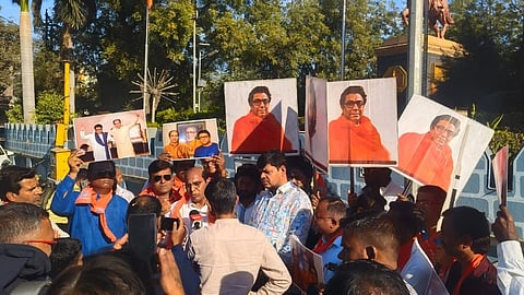 Jalgaon Shiv Sena MNS Alliance :  : जळगावात ‘राज–उद्धव’ युतीचा जल्लोष