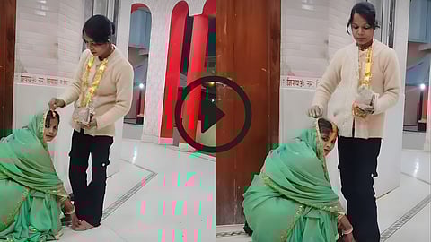 Two Girls got married to each other video goes viral 