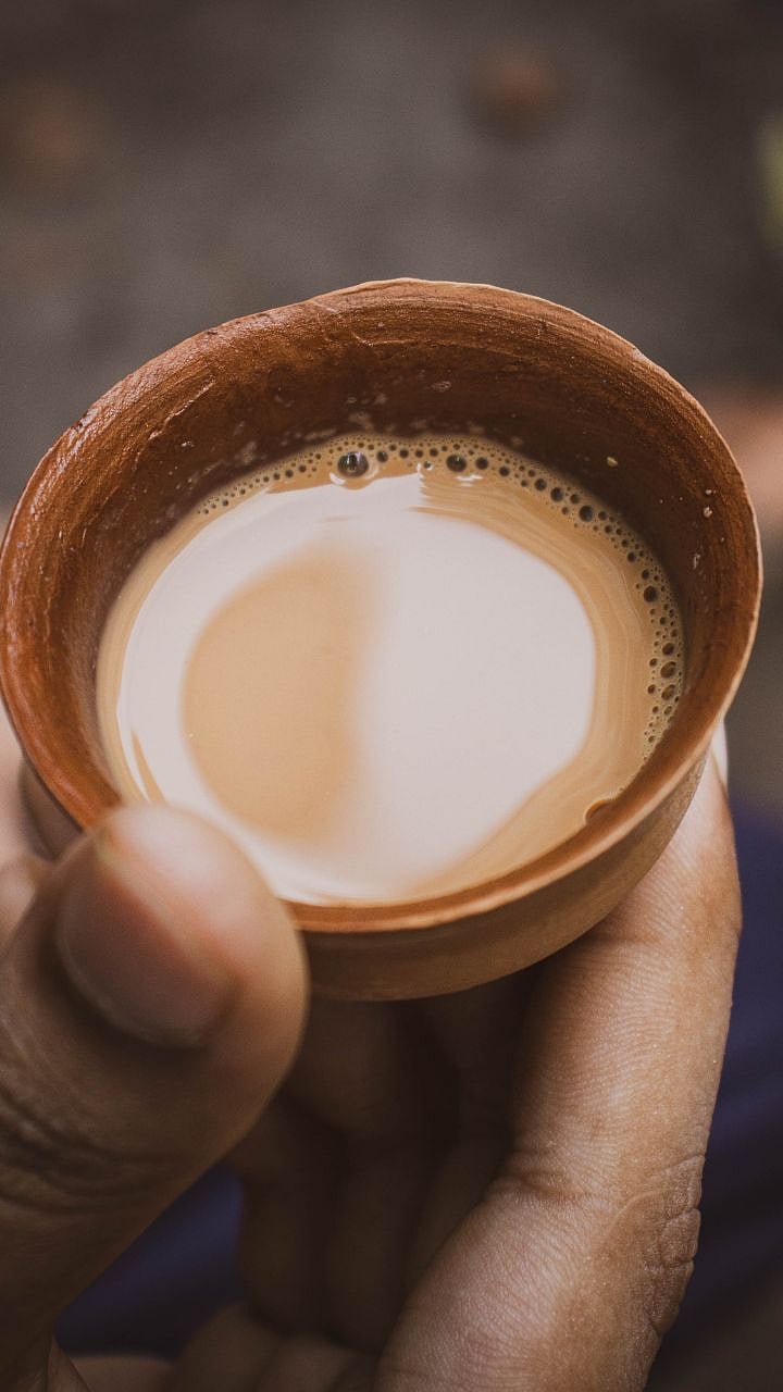 How To Make Jaggery Tea: गुळाचा चहा फाटतोय... मग वापरा या ट्रिक्स