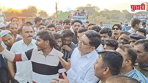 Nagar Manmad Highway Accident