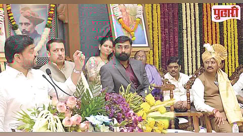 Nagar Adhyaksha Padgrahan