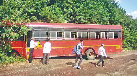 Ratnagiri ST Bus Accident
