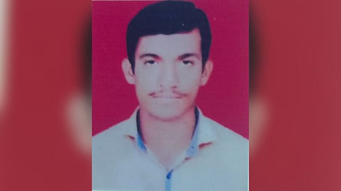 Parbhani News : गंगाखेड तालुक्यात तरुण शेतकऱ्याचे टोकाचे पाऊल, शेतातील लिंबाच्या झाडाला गळफास घेऊन संपवली जीवनयात्रा