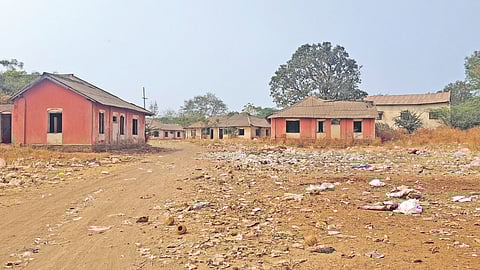 Paranda Panchayat Samiti Quarters