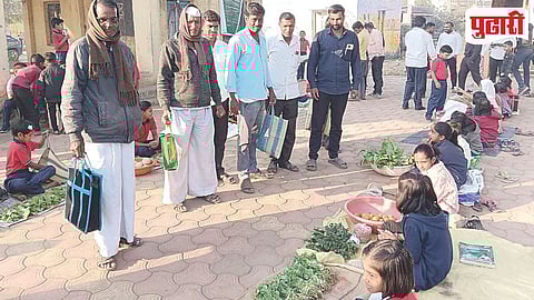 Shevgaon Bal Anand Bazaar