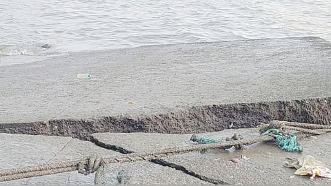 Karanja jetty collapse