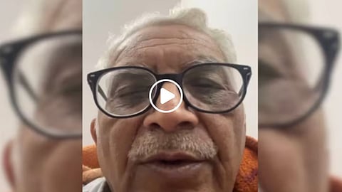 viral video | आजोबांच्या पहिल्याच व्लॉगचा सोशल मीडियावर धुमाकूळ, ७२ तासांत २.९ कोटी व्ह्यूज! काय आहे या व्‍हिडिओमध्‍ये?