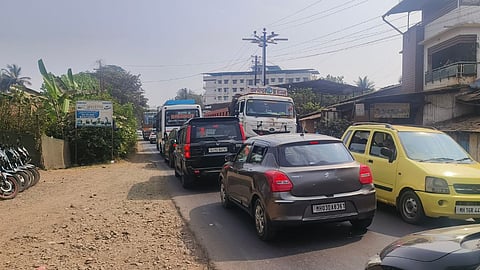 Mangaon traffic
