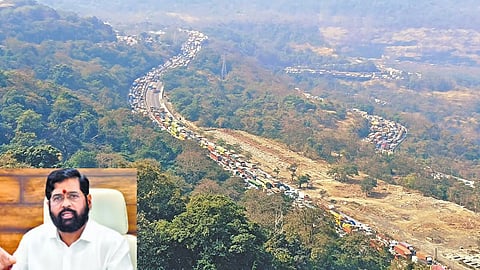 Mumbai Pune Expressway‌ traffic jam