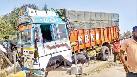 Parbhani Accident