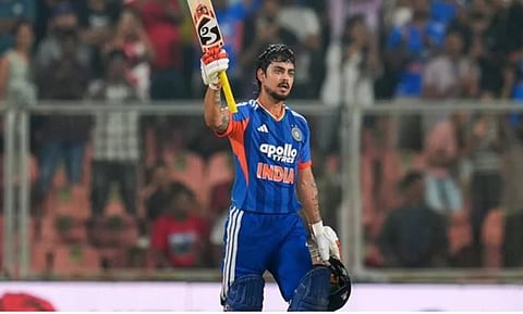 इशान किशनचा धमाका! अवघ्या २० चेंडूत ठोकले अर्धशतक; मोडला धोनीचा ऐतिहासिक विक्रम