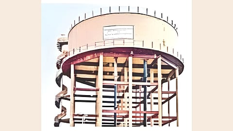 Water tank sensor installation