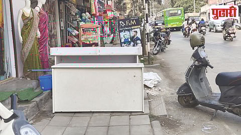 Navi Sangvi Footpath Encroachment