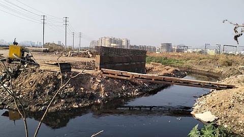 Illegal bridge construction