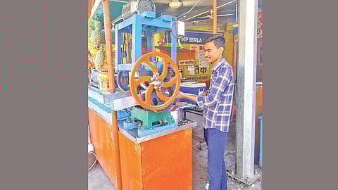 sugarcane juice stall