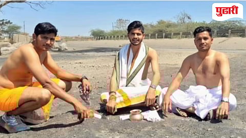 Shirpur Road Protest Dhule