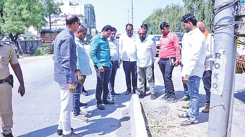 MLA Raju Navghare road inspection