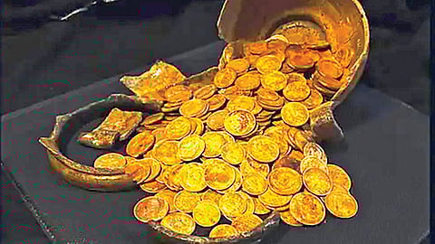 Gold coin treasure Russia |