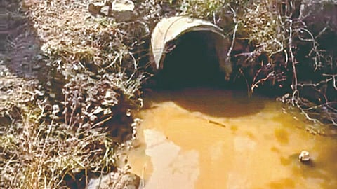 Hingangaon News: पोटपाटाच्या पाईपमध्ये अडकून तिघांचा मृत्यू