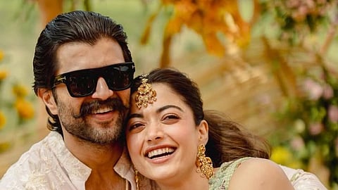 'हळदीच्या रंगात नवरी खुलली', रश्मिकाचे विजय देवरकोंडासोबतचे खास फोटो 