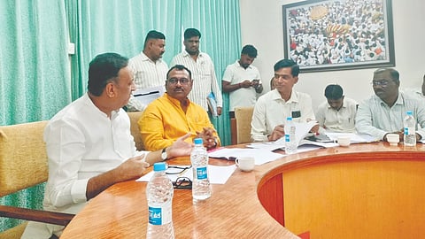 Sonake Lake: सोनके तलावातून शेतीसाठी दोन पाणी पाळ्यांचे नियोजन