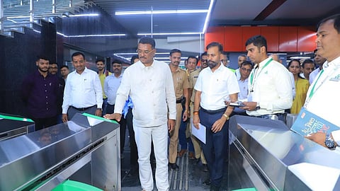 Dahisar to Kashigaon Metro