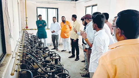 Solapur News:  देगाव स्मशानभूमीतील गॅस दाहिनी कार्यान्वित 