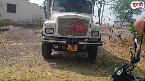 Tipper seized Parbhani