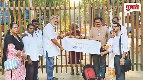 Tushar Gandhi Mumbai University