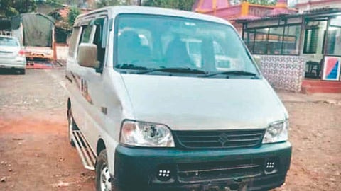 Ratnagiri car theft