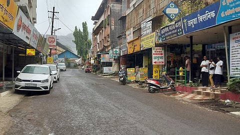 Raigad unseasonal rain