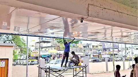 Beed new bus stand leakage