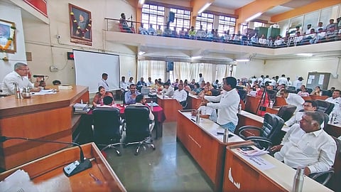 Satara municipal meeting