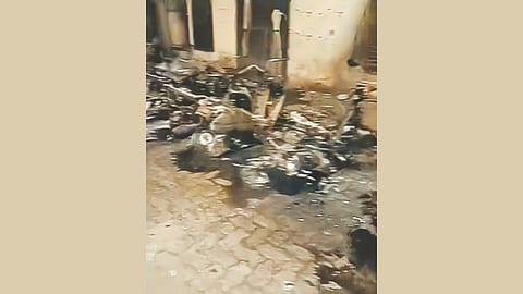 Dharavi vehicle fire incident