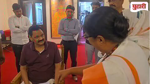 पाया पडतो, पण बोलणार नाही!' आदिवासींच्या प्रश्नावर मंत्री उईके पत्रकारांवरच डाफरले; जळगावात हायव्होल्टेज ड्रामा