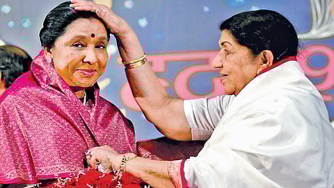 Asha Bhosale & Lata Mangeshkar