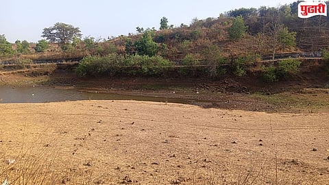 Palghar News : प्रशासकीय अनास्थेच्या चक्रव्यूहात खोडाळ्याचा पाणीपुरवठा; अधिकारी आणि ठेकेदारांच्या टोलवाटोलवीमुळे नागरिक हैराण