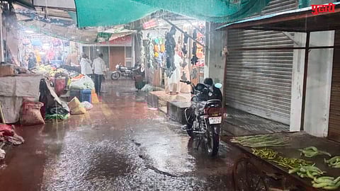 Kurundwad unseasonal rain