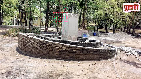 Pune SNDT Karve Statue Controversy