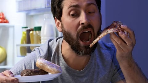 Gut Health| रात्री उशिरा जेवताय? पोटाच्या आरोग्याबाबत नवीन संशोधनातून समोर आला 'हा' मोठा धोका!