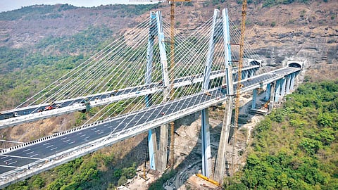 Mumbai Pune expressway link |