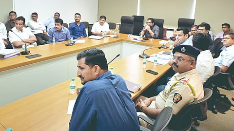 Shivendraraje Bhosale: ना. शिवेंद्रराजेंच्या अधिकाऱ्यांना कानपिचक्या