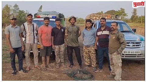 Panhala Crocodile Rescued : सातवे तर्फ शिंदेवाडीत विहिरीतील पाच फुटी मगरीला वनविभागाकडून जीवदान