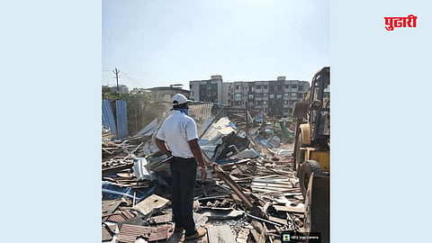 illegal market demolition