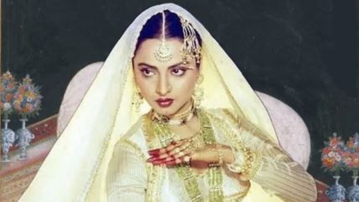 Rekha Umrao Jaan Re-Release | 'इन आँखों के मस्ती के..' एव्हरग्रीन रेखा ...
