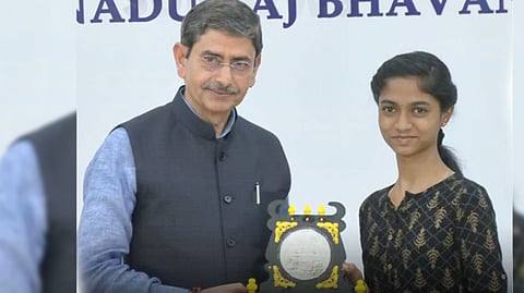 ஆளுநர் ஆர்.என்.ரவி 