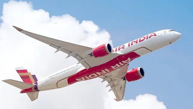 Air India suddenly lays off 180 employees; What is the reason | திடீரென்று 180 ஊழியர்களை பணிநீக்கம் செய்த ஏர் இந்தியா; சொல்லும் காரணம் என்ன