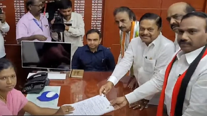 நிறுத்திவைக்கப்பட்ட திமுக-வின் ஆ.ராசா, அதிமுக வேட்பாளர் வேட்புமனுக்கள் ஏற்பு! / DMK A Raja and ADMK Lokesh Nominations accepted